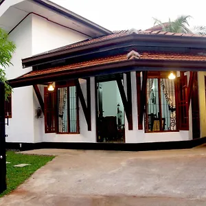 The Hermitage Negombo Проживание в семье