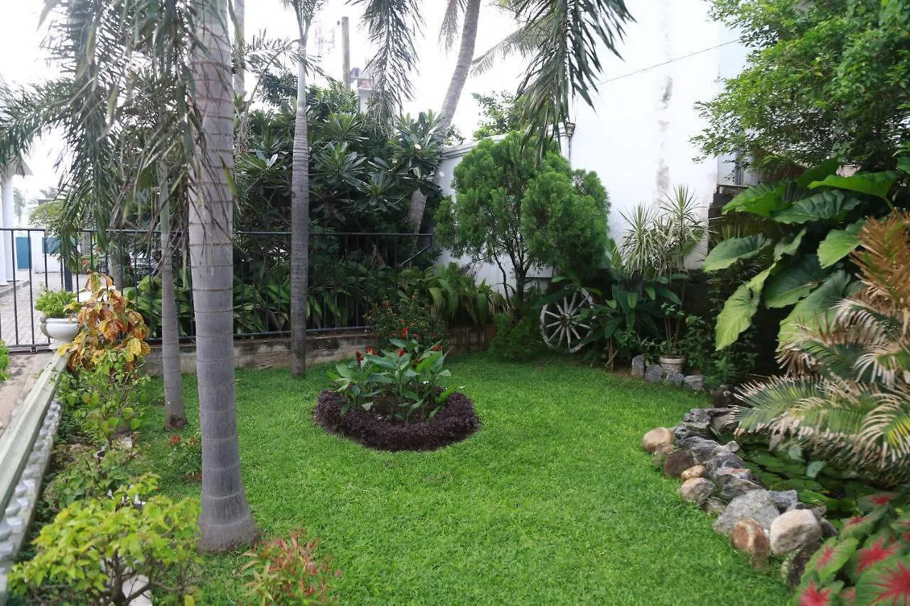 Bed & Breakfast The Branch B&B Negombo